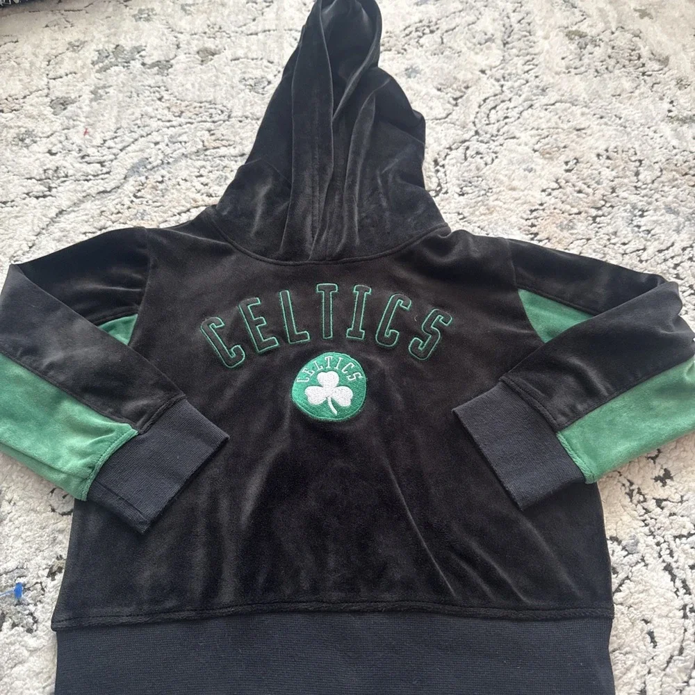 NBA Boston Celtics Green & Black Toddler Hoodie Sweatshirt 4T Velour